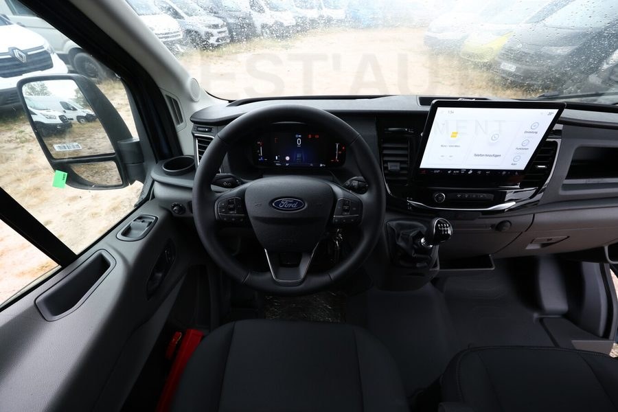 Ford Transit 7